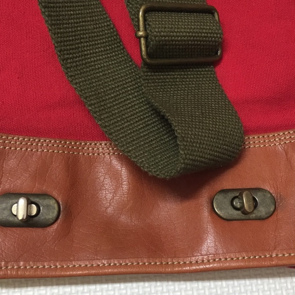 Esprit crossbody bag - Picture 4 of 5